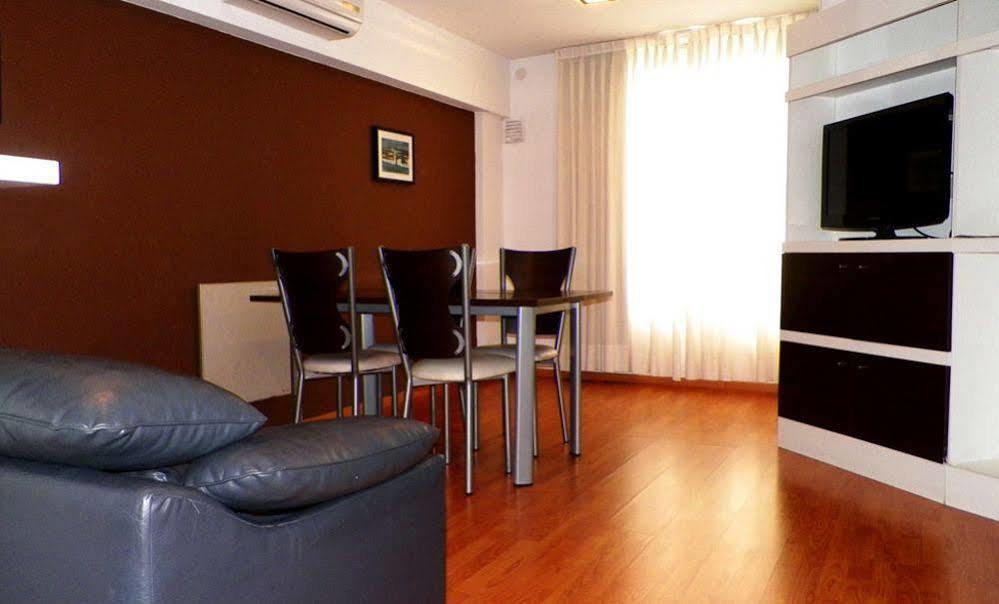Urquiza Apart Hotel & Suites ロサリオ エクステリア 写真