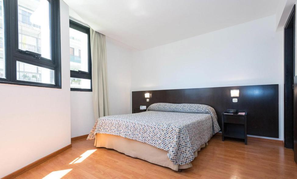 Urquiza Apart Hotel & Suites ロサリオ エクステリア 写真