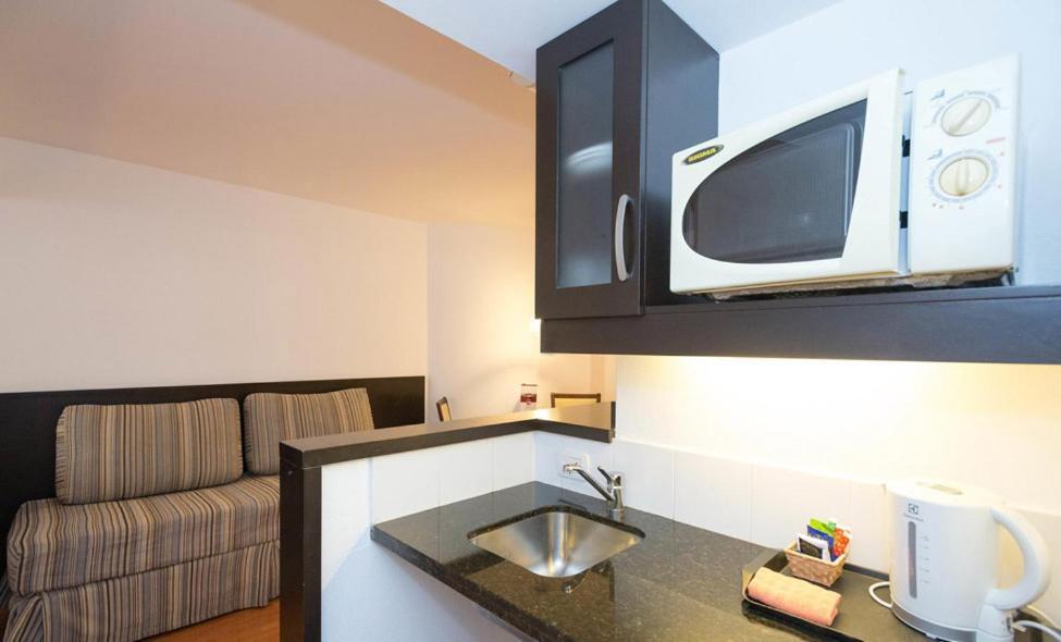 Urquiza Apart Hotel & Suites ロサリオ エクステリア 写真